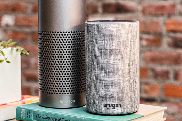 Amazon Echo: empresa de Jeff Bezos tem mais de 60% do mercado no segmento de caixa de som inteligente nos Estados Unidos (Amazon/Divulgação)