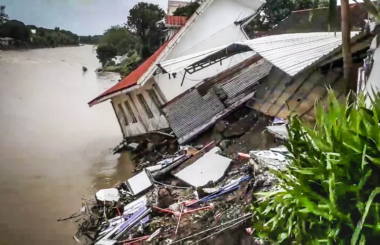 Filipinas em 2018: país já tinha sofrido tempestade tropical (Robert Balidoy/Reuters)