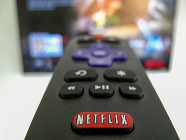 Netflix: esta série é ótima para você praticar o inglês britânico com o seu sotaque (Mike Blake/Reuters)