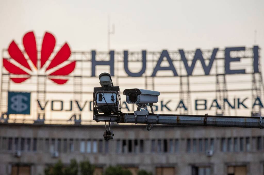 Huawei: defesa de critérios técnicos reiterada hoje pelo representante da Huawei tem como pano de fundo a possibilidade cogitada pelo governo de Jair Bolsonaro de barrar a empresa chinesa no 5G (Marko Djurica/Reuters)