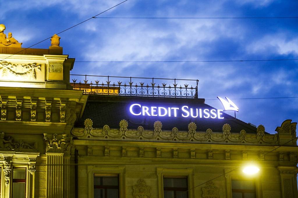 Credit Suisse volta a lucrar no 1º tri, com títulos cancelados após compra pelo UBS