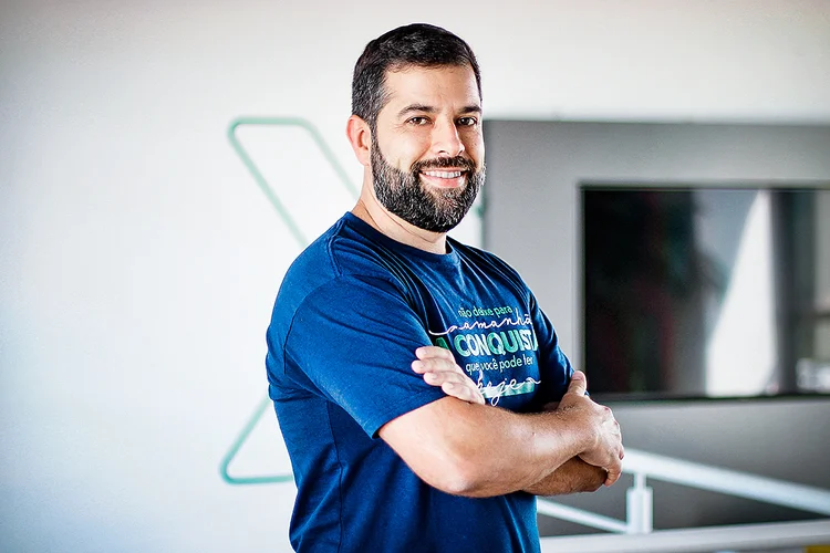 Beal, da Kiper: celular para acessar o condomínio (Divulgação/Divulgação)