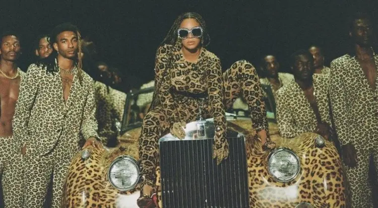 Beyoncé e "Black Is King": entenda o conceito de afrofuturismo por trás da obra (Reprodução)