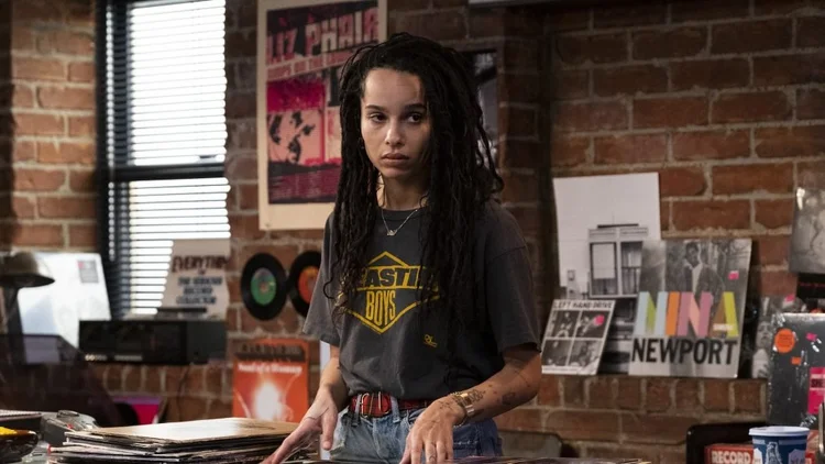 A atriz Zoë Kravitz: em Alta Fidelidade, no papel que foi de John Cusak (Divulgação/Divulgação)