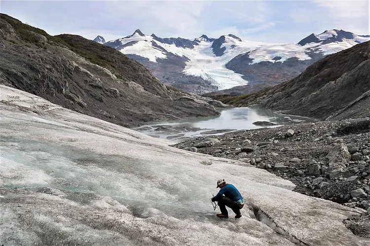 Montanhas no Alaska: aquecimento global pode se tornar também um bom aliado para vírus mais atuais, que já causam estragos no mundo (Joe Raedle/Getty Images)