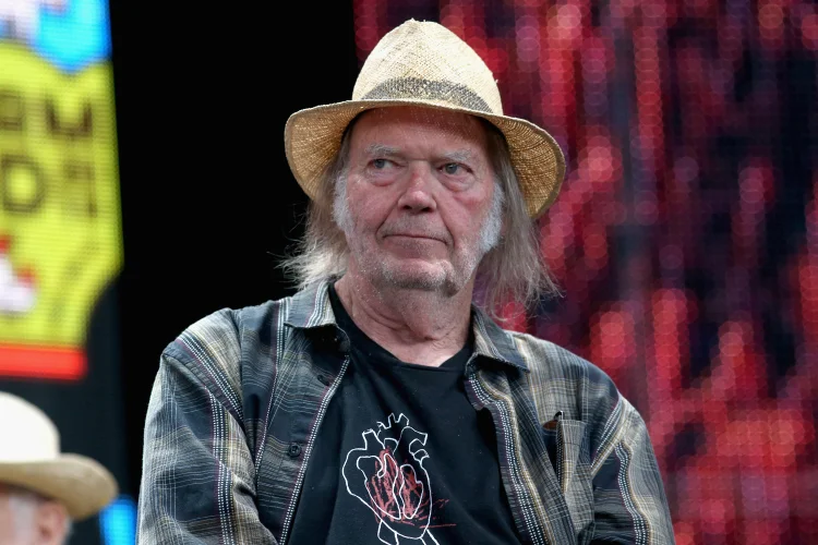 Neil Young: músico processou o presidente dos Estados Unidos, Donald Trump (Gary Miller/Getty Images)