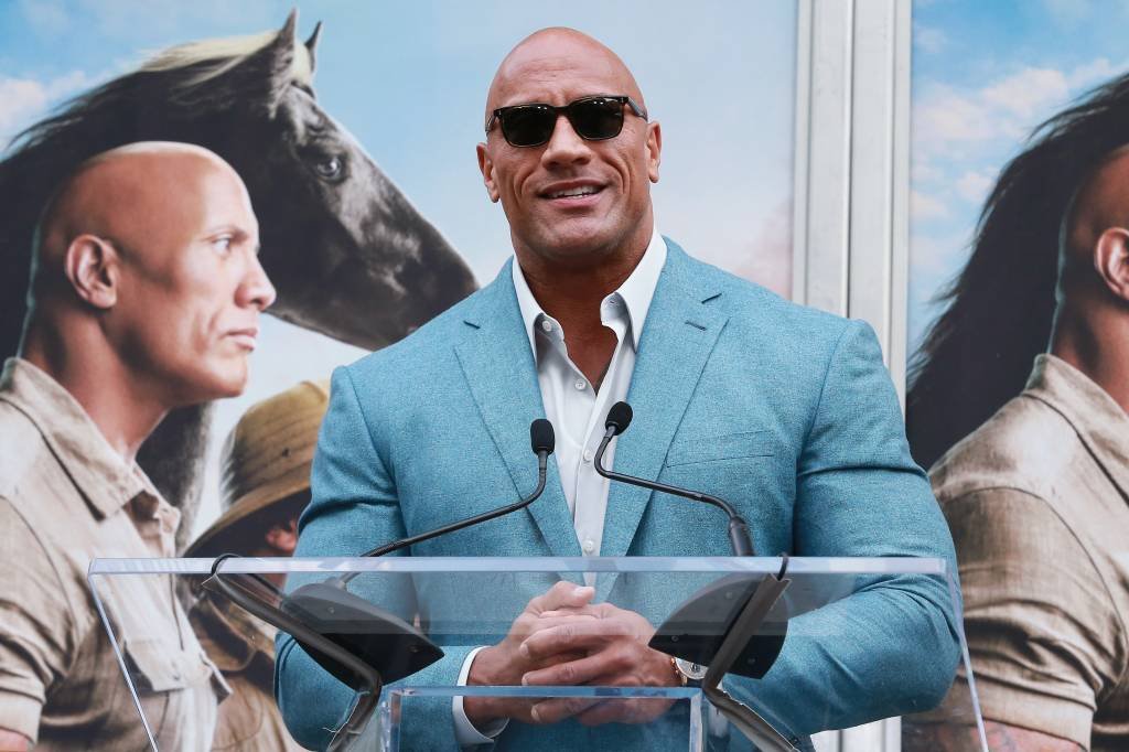 Dwayne Johnson diz que pode concorrer à presidência dos EUA se tiver apoio