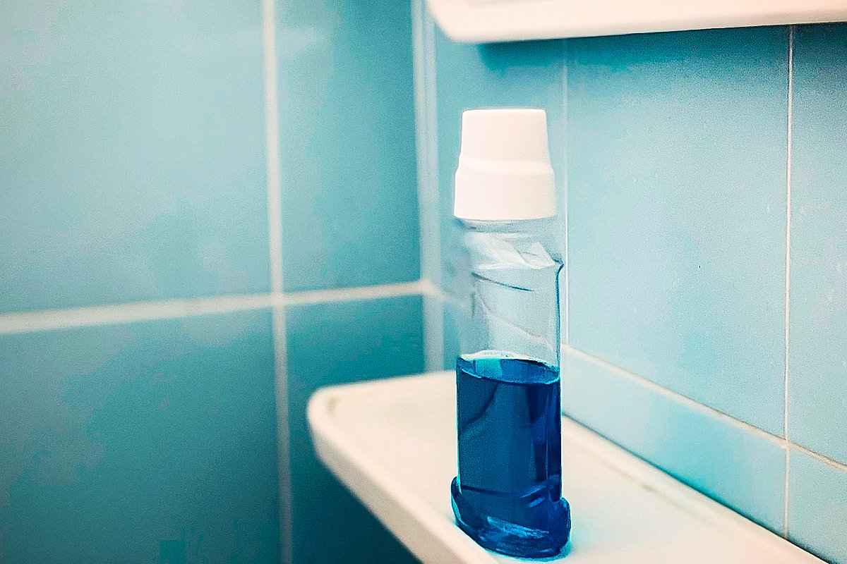 Enxaguante bucal reduz transmissão de covid-19? Não é bem assim