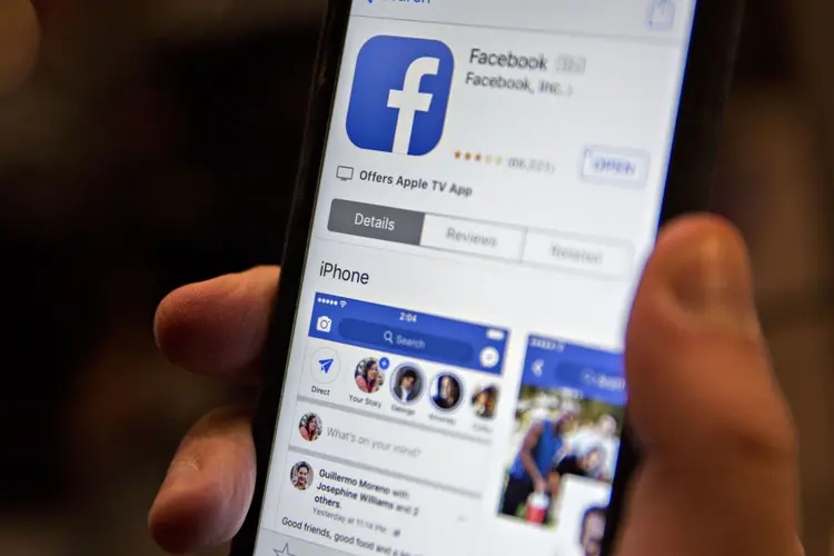 Facebook: aplicativo sofre com taxas cobradas pela App Store, a loja virtual da Apple (Bloomberg / Colaborador/Getty Images)