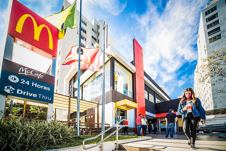 McDonald's:: O drive-thru, beneficiado por 460 unidades, cresceu 52% (Leandro Fonseca/Exame)