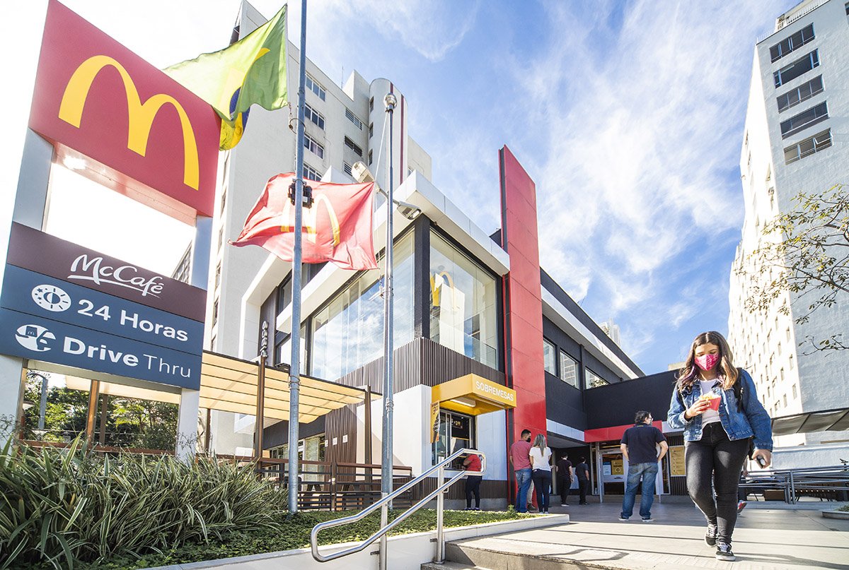 McDonald’s anuncia abertura de mais de 3 mil vagas de emprego no Brasil