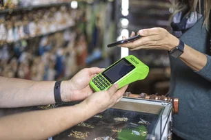 Imagem referente à matéria: Exclusivo: Stone coloca Linx à venda; saiba os interessados