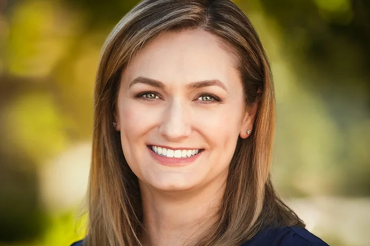 Com Linda Rendle na presidência da Clorox, Fortune 500 tem recorde de presidentes mulheres (Clorox/Reprodução)