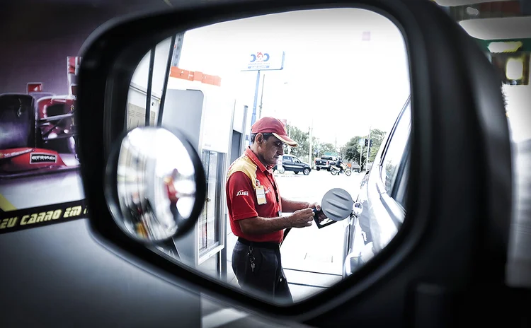 Posto de combustível: altas de mais de 40% em 12 meses, puxadas pelo mercado internacional (Alexandre Battibugli/Exame)