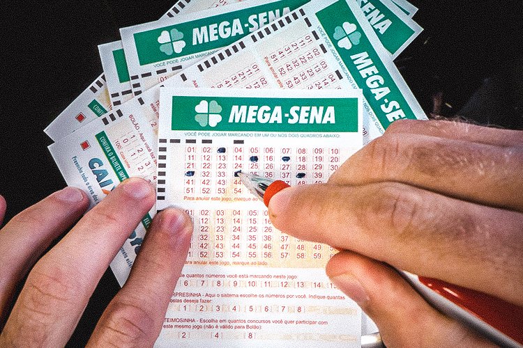 Mega-Sena: as apostas podem ser feitas até as 19h (horário de Brasília) nas casas lotéricas credenciadas pela Caixa (Rafael Neddermeyer/Fotos Públicas)