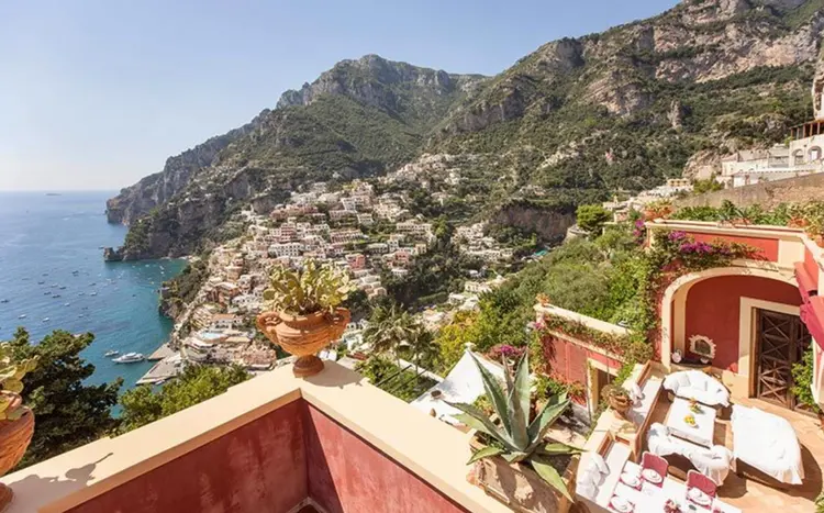 Palazzo Santa Croce: villa na Costa de Amalfi custa mais de 90 mil euros por semana (Palazzo Santa Croce/Divulgação)