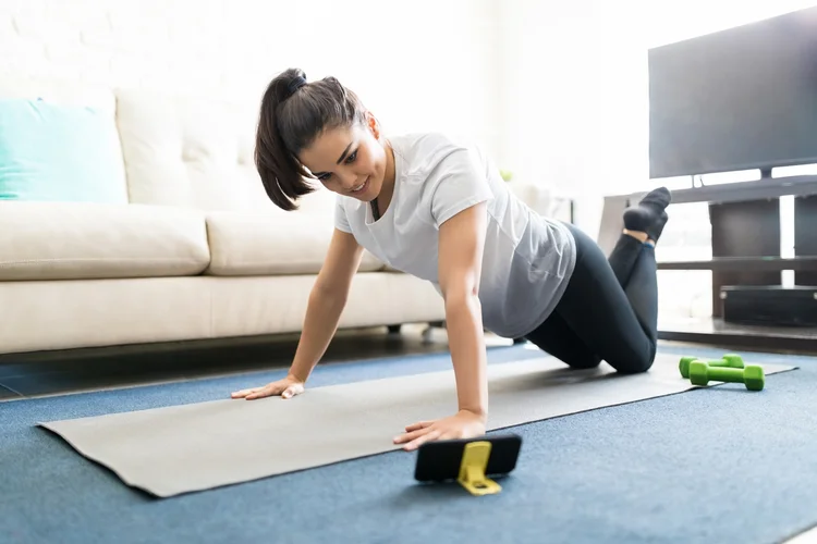 Diante de uma sobrecarga ou de um treino equivocado, a coluna padece (Magic Fitness/Divulgação)