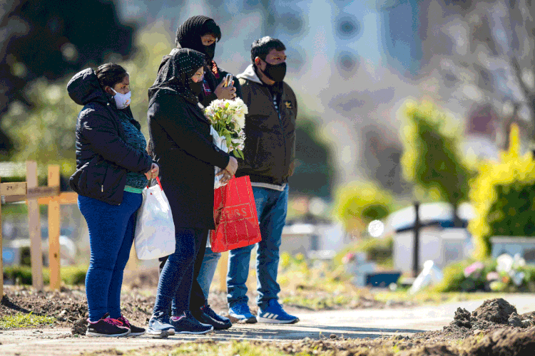 Buenos Aires: cidade argentina aprovou uma lei que garantirá em seu território o "direito à despedida" aos pacientes de covid-19 (Marcelo Endelli/Getty Images)