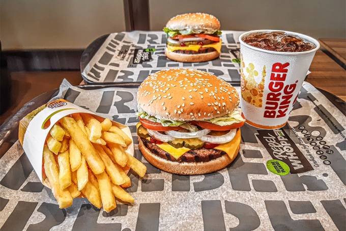 Burger King terá lanches de graça na Black Friday; saiba como