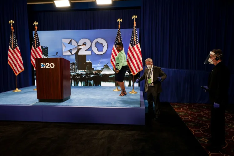 Joe Biden: início da convenção democrata serviu para dar um gás em sua candidatura (Morry Gash/AP Photo/Bloomberg via Getty Images/Getty Images)