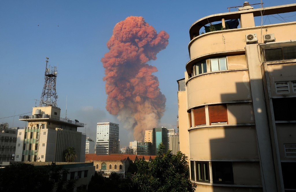 Explosão em Beirute: ainda não há informações oficiais sobre mortes e feridos. (Anwar AMRO/AFP)