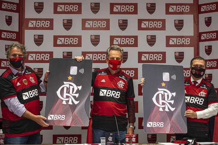 Apresentação do banco digital de BRB e Flamengo: bancos buscam nova forma de patrocinar o futebol (Marcelo Corte/Flamengo/Reprodução)