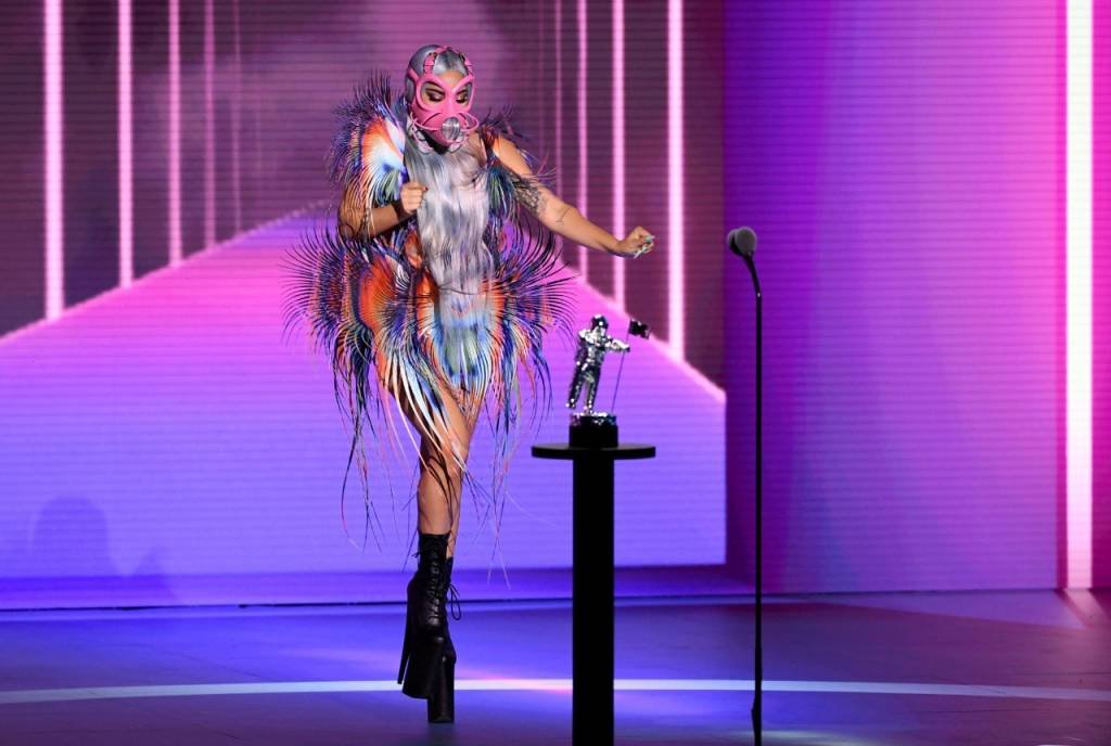 Os dez melhores looks do VMA 2020 — seis são de Lady Gaga