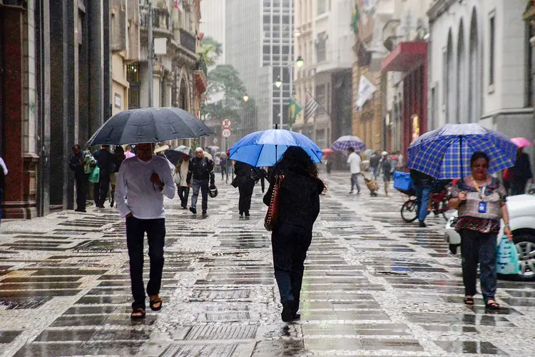 Chuva: SP deve ter até 50 milímetros de chuvas em 24 horas. (Cris Faga/Getty Images)