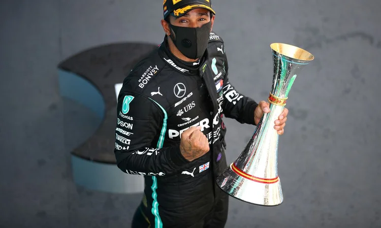 Hamilton vence com sobra GP da Espanha e quebra mais um recorde na F1 (BRYN LENNON/Reuters)