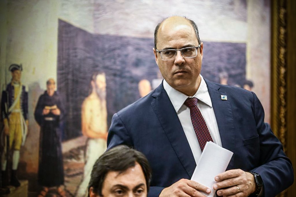 "Há interesses que não me querem governando o estado", diz Witzel