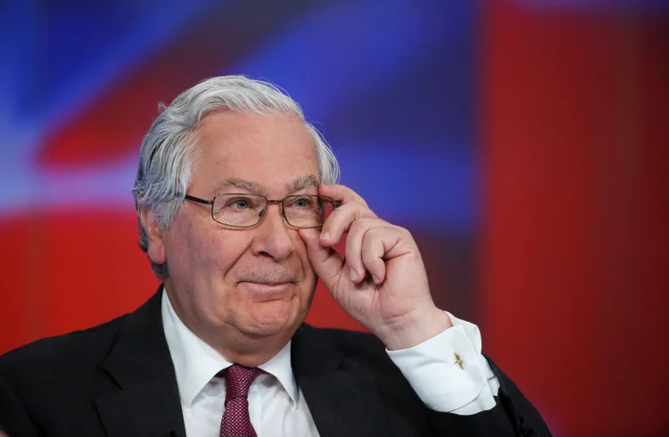 Mervyn King: o ex-presidente do Banco da Inglaterra disse que uma questão maior é a dependência contínua na política monetária como solução para a fraqueza econômica (Chris Ratcliffe/Bloomberg)