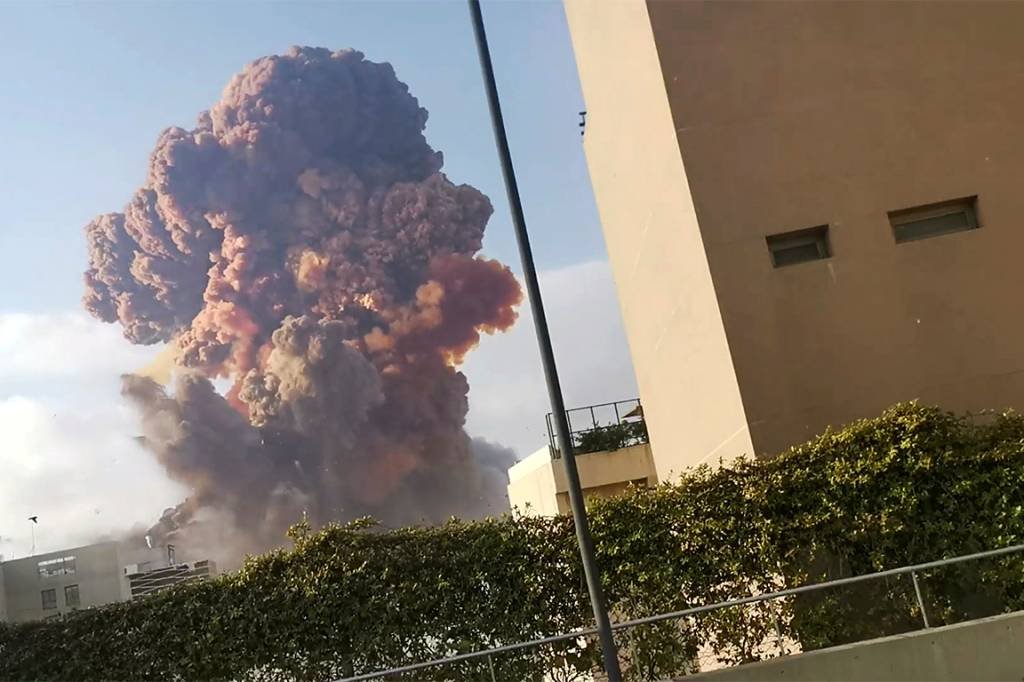 Líbano: na sexta-feira, fará um mês da explosão que, segundo as autoridades, foi causada por toneladas de nitrato de amônio (Karim Sokhn/Instagram/Ksokhn/Reuters)