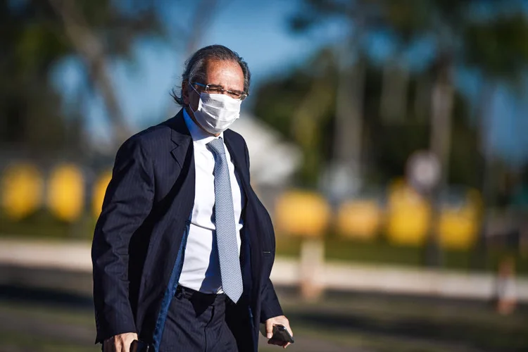 Paulo Guedes: Bolsonaro ficou insatisfeito com o debate público sobre o teto de gastos (Andre Borges/Bloomberg/Getty Images)