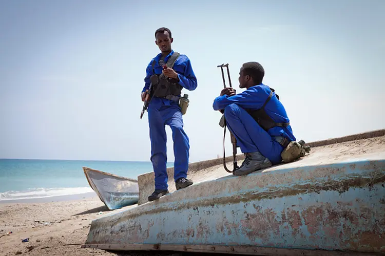 Polícia marítima patrulha costa da Somália, na África (jason florio/Corbis/Getty Images)