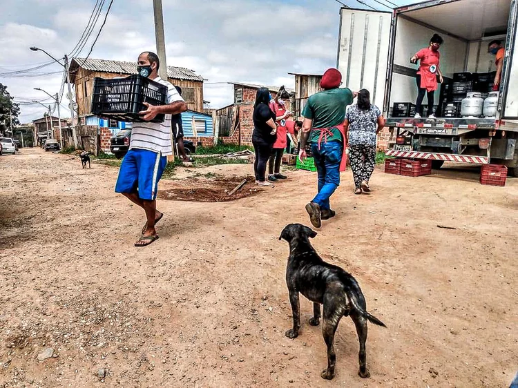 Com crescimento da desigualdade, sociedade civil precisou se organizar. (MST/Divulgação)