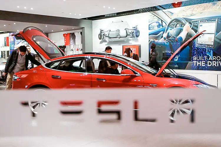 Tesla: embora a avaliação "pareça absolutamente louca", a empresa não pode ser ignorada (Kim Kyung-Hoon/Reuters)