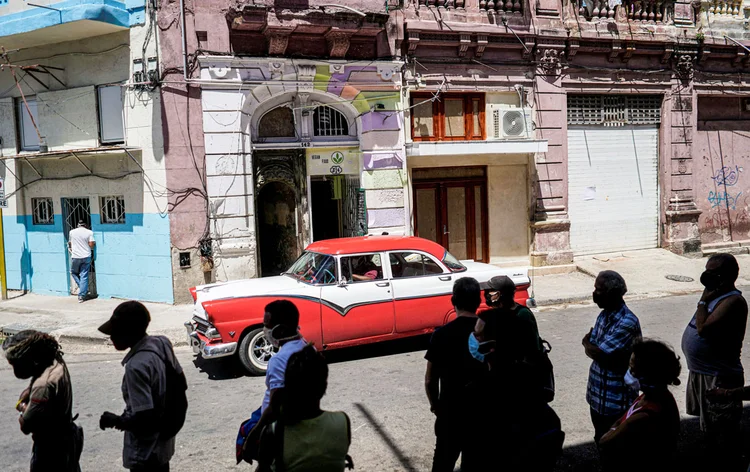 Cuba: negociações para desenvolver a fase 3 de ensaio clínico da Soberana 02 também avançam em outros países (Alexandre Meneghini/Reuters)