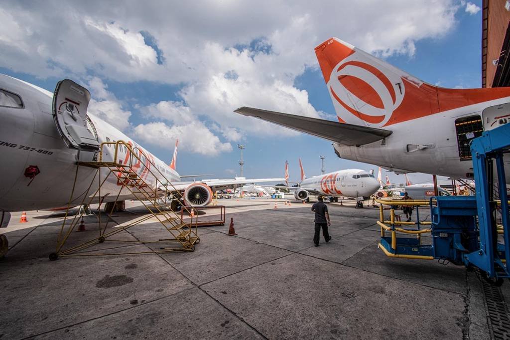Oito companhias aéreas estão sob risco de colapso - duas são brasileiras