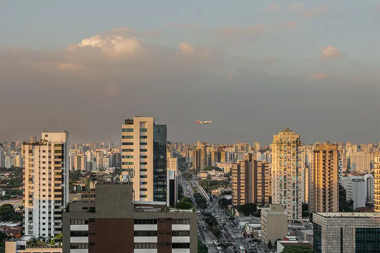 Poluição; avião; Tam; São Paulo; Zona Sul; prédios; Ibirapuera

Foto: Germano Lüders
08/04/2014 (Germano Lüders/Exame)