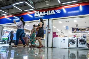 Casas Bahia  após divulgar reestruturação de dívida