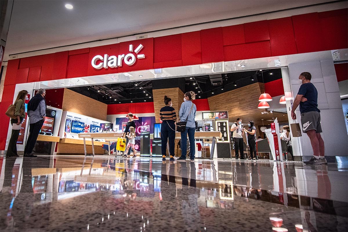 Claro pagará R$ 3,7 bi por sua fatia na compra da rede móvel da Oi