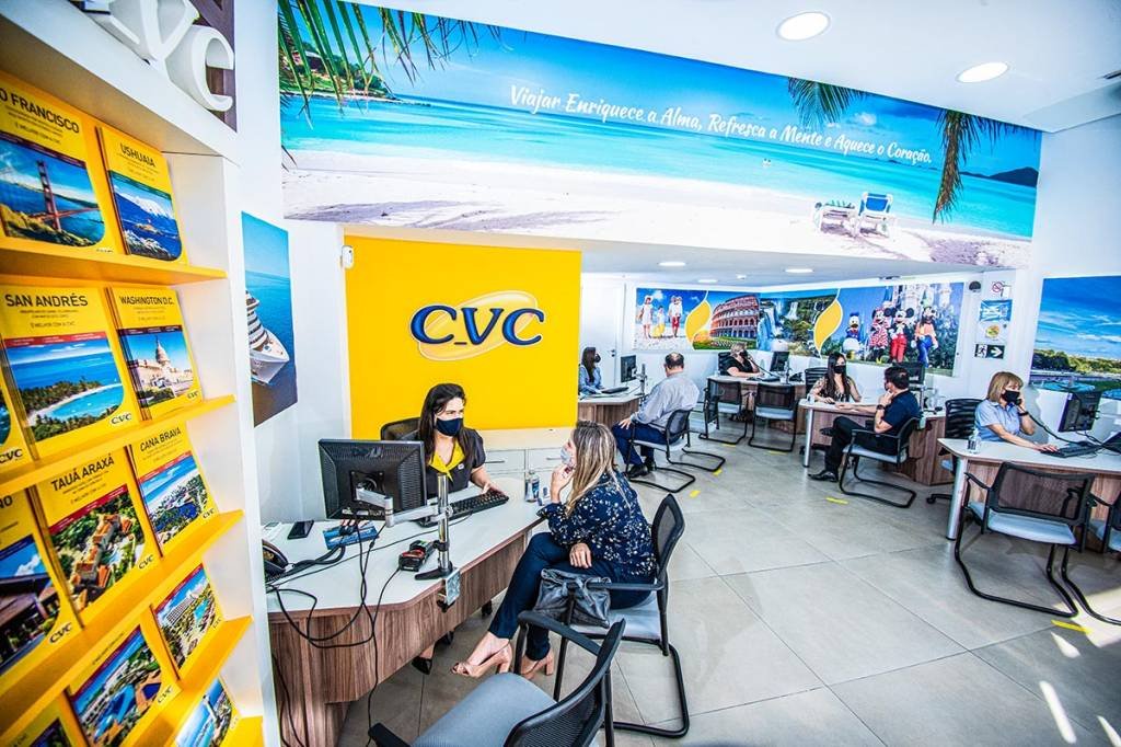 CVC lança cartão de crédito e dará descontos em hospedagens e passagens