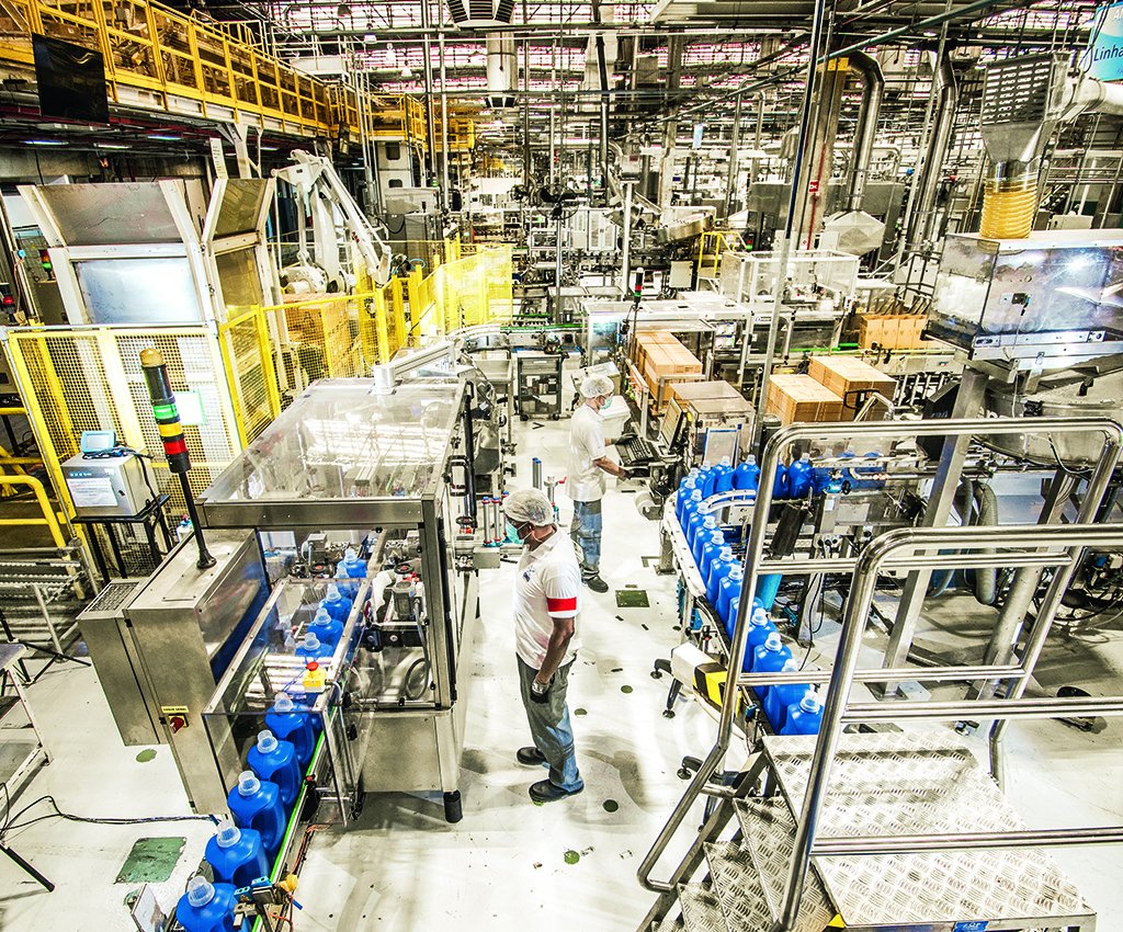 Fábrica da Unilever no Brasil: 1 bilhão de dólares para recuperar refugos industriais   (Germano Lüders/Exame)