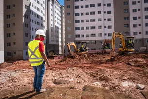 Como regularizar construção no terreno dos pais