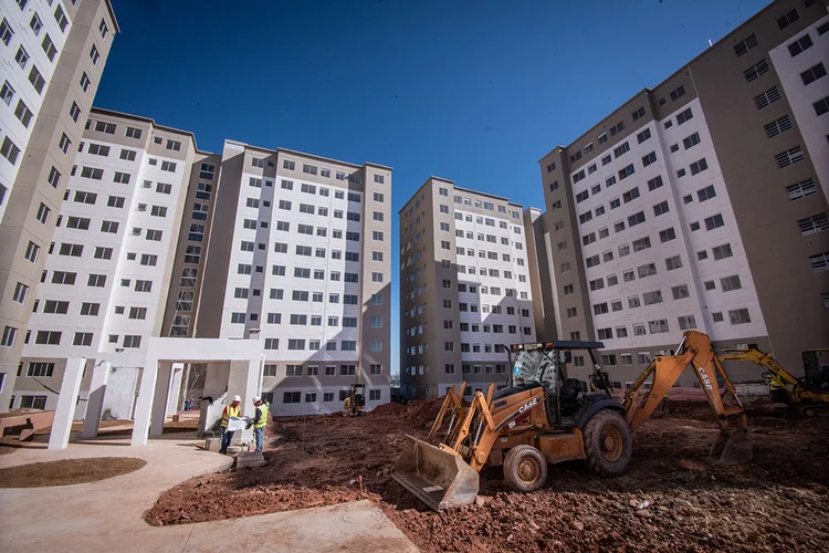 Obra da Tenda: construtora tem lucro recorde no 3º tri (Germano Lüders/Exame)