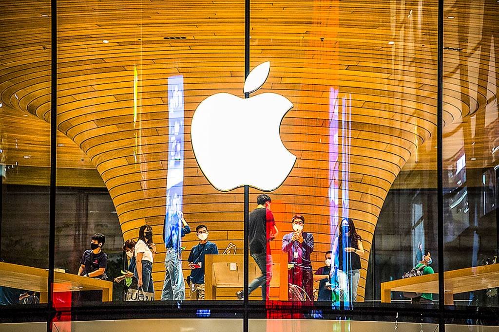 Apple: companhia quer evitar se tornar vítima de guerra comercial (SOPA Images / Colaborador/Getty Images)