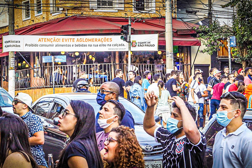 São Paulo interdita 31 bares e restaurantes no fim de semana