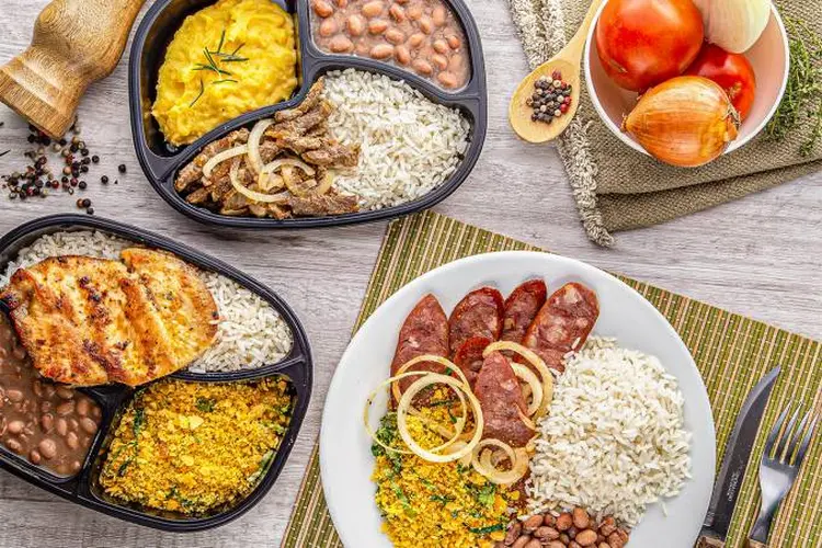Alimentação: na contramão da inflação, preço dos alimentos subiu no últimos meses e pesou no bolso dos brasileiros (Uber Eats/Divulgação)