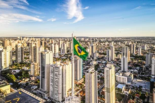 Imagem referente à matéria: Brasil deve subir uma posição e fechar 2024 como a 8ª maior economia do mundo, estima FMI