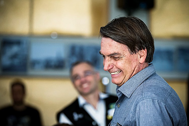 Bolsonaro reeleito em 2022?; vacina russa é segura e tudo para ler hoje